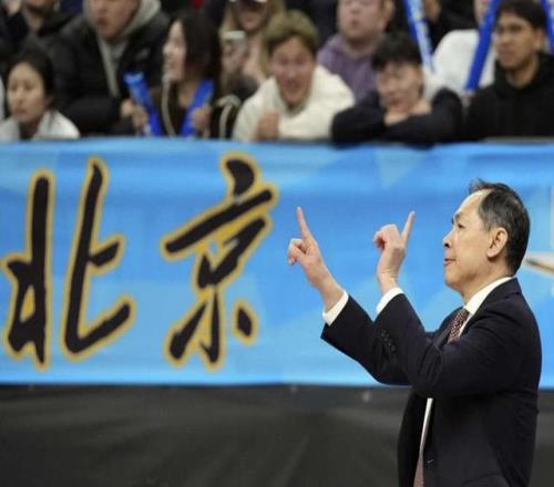 莱昂纳德与,快船对决,邂逅终成遗,爱游戏,爱游戏体育,AiYouXi,爱游戏体育官网