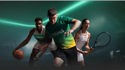 电讯报曝：埃弗顿传奇半场冲突曼联球员，B费不满引热议